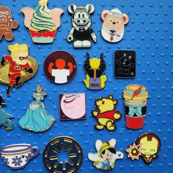 DISNEY PINS LOT 25 Total, Toy Story, Lion King, Marvel, Dumbo, Princess +++ - Picture 4 of 4